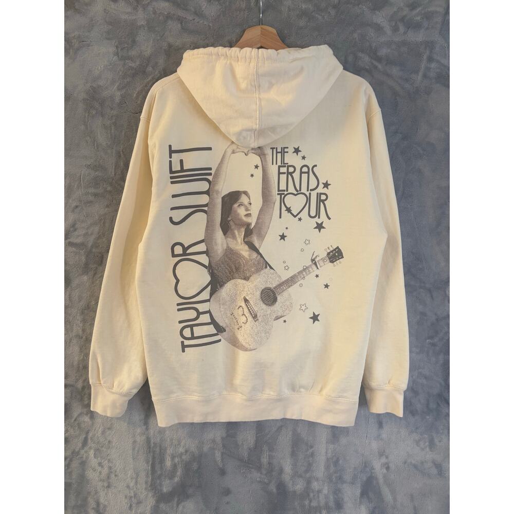Taylor Swift Eras Tour Heart Photo Hoodie Merch M Cream Swiftie Sweatshirt Comfy